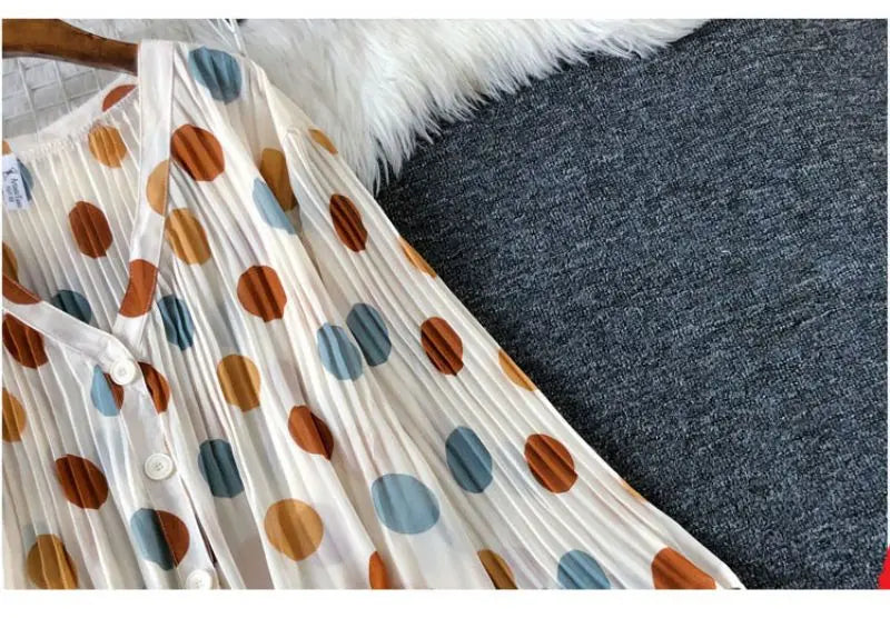 Polka Dot Casual V-Neck Chiffon Single Breasted Lantern Sleeve Folds Women's Blouse Shirt Female Clothing Tops 2024 Fashion