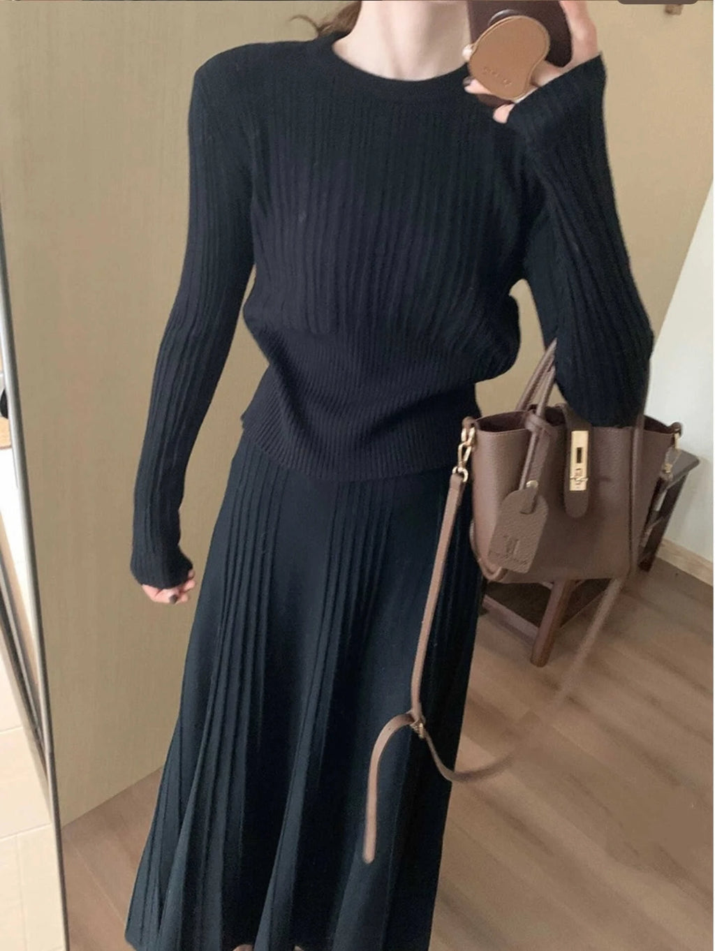 Korean Style High Waist Knitted round Neck Striped Top And Skirt Two Piece Set Women's Fashion Autumn Winter Collection