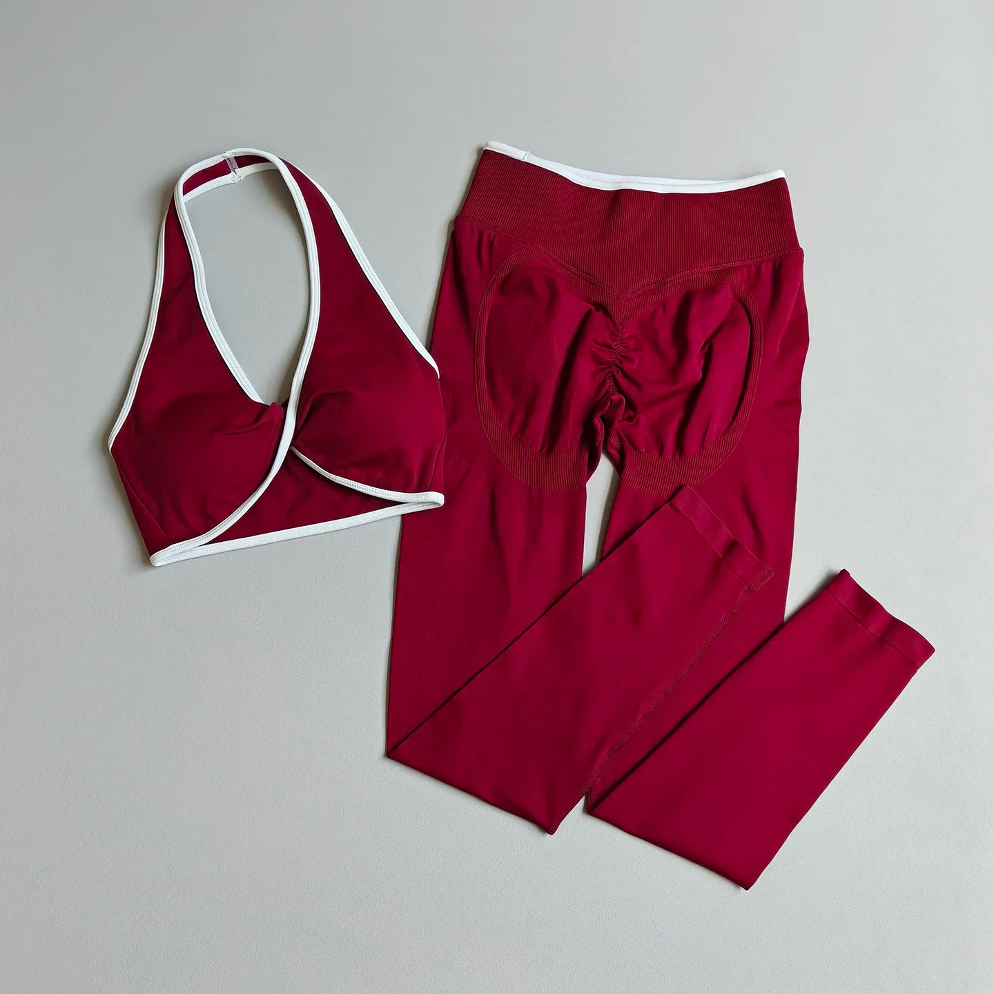 Seamless Yoga Suit Set with Peach Butt Halter Neck Push-Up Sports Bra High Waist Leggings Hip Lifting Control Fitness Outfit