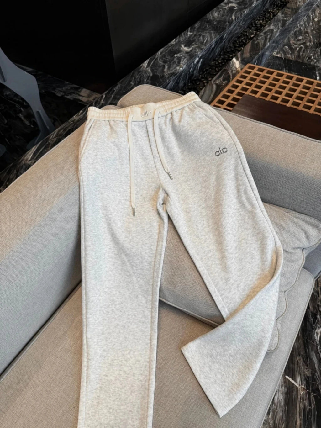 Faionable Casual Straight Leg Pants Men's Versatile Design Heavyweight Sport Sweatpants Autumn New Arrival Polyester Fiber