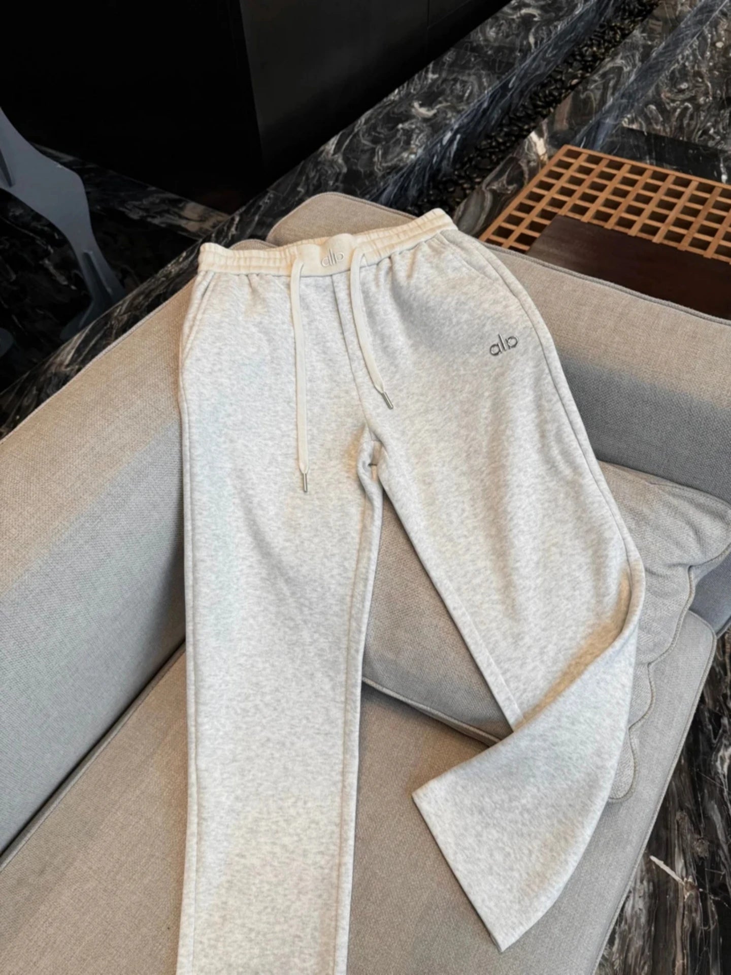 Faionable Casual Straight Leg Pants Men's Versatile Design Heavyweight Sport Sweatpants Autumn New Arrival Polyester Fiber