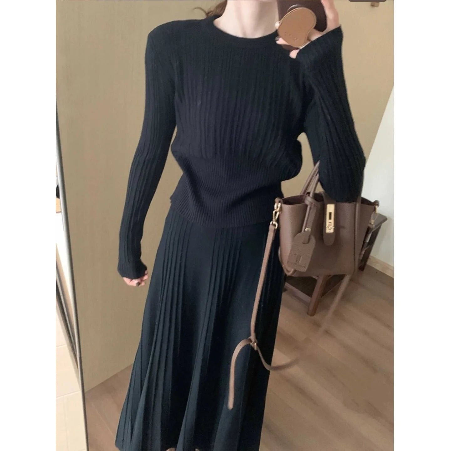 Korean Style High Waist Knitted round Neck Striped Top And Skirt Two Piece Set Women's Fashion Autumn Winter Collection