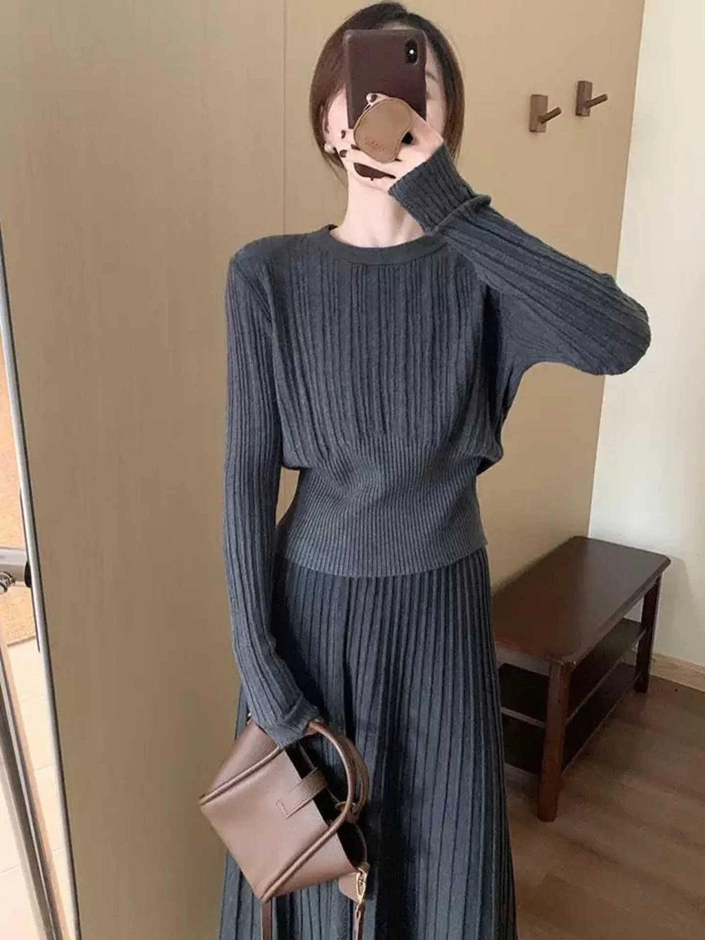 Korean Style High Waist Knitted round Neck Striped Top And Skirt Two Piece Set Women's Fashion Autumn Winter Collection