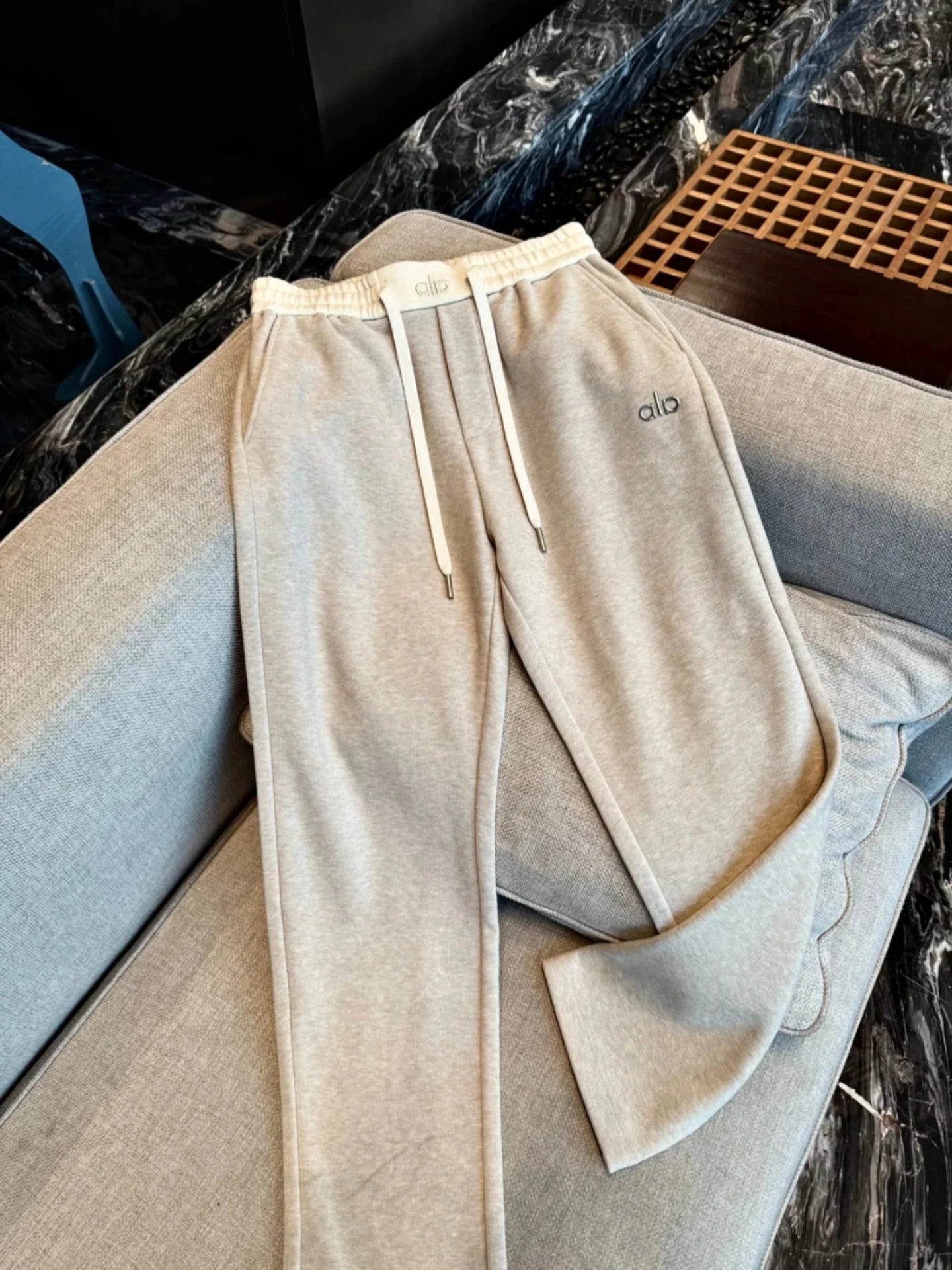Faionable Casual Straight Leg Pants Men's Versatile Design Heavyweight Sport Sweatpants Autumn New Arrival Polyester Fiber