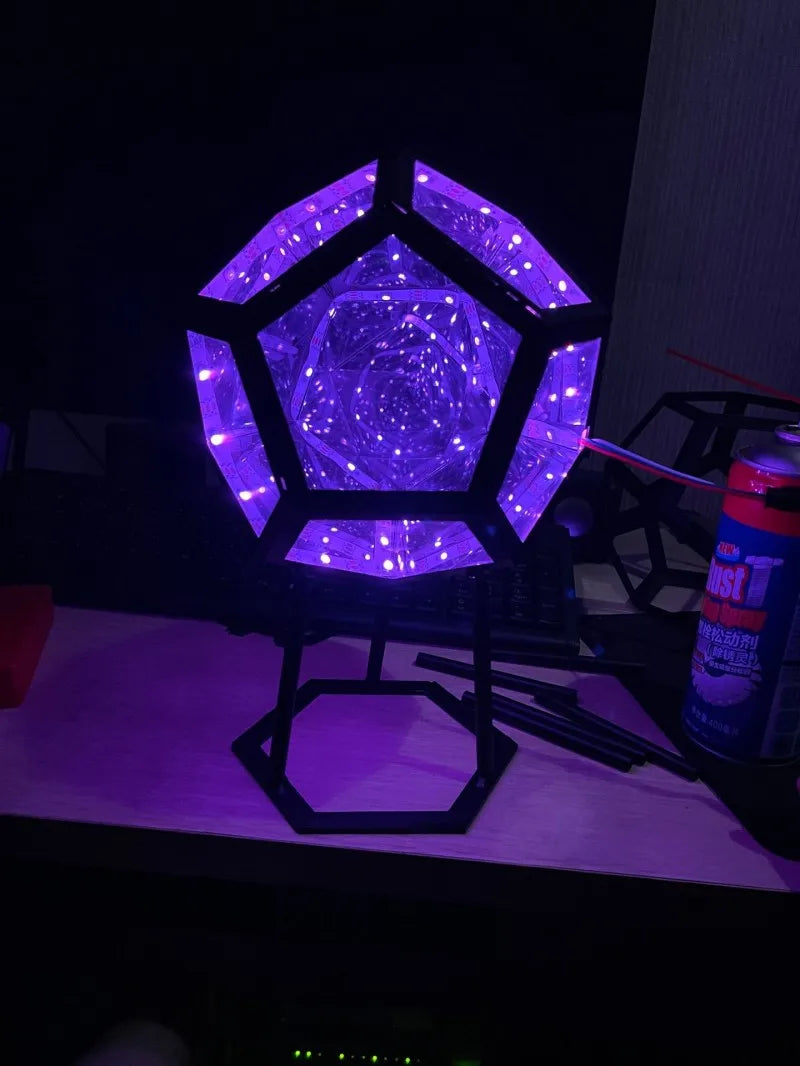 Infinity Dodecahedron Gaming Light 3D Cube Light Desk Cool RGBW Led Table Lamp for Bedroom Gaming Room Decor Led Night Lights