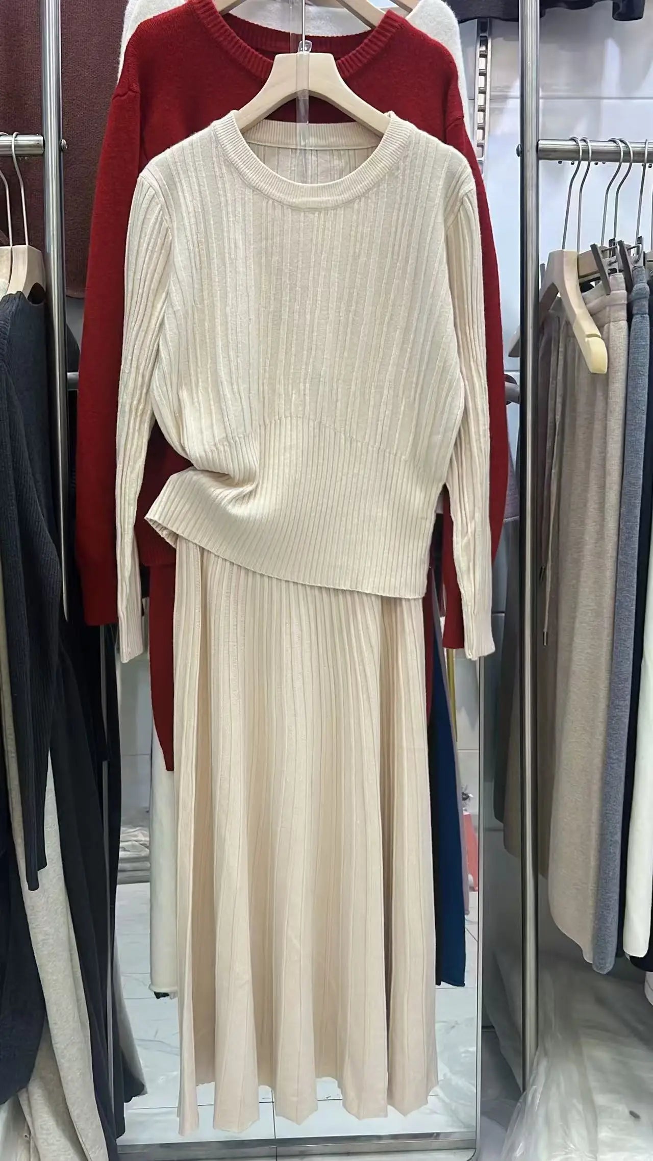 Korean Style High Waist Knitted round Neck Striped Top And Skirt Two Piece Set Women's Fashion Autumn Winter Collection